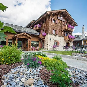 Capriolo Hotell