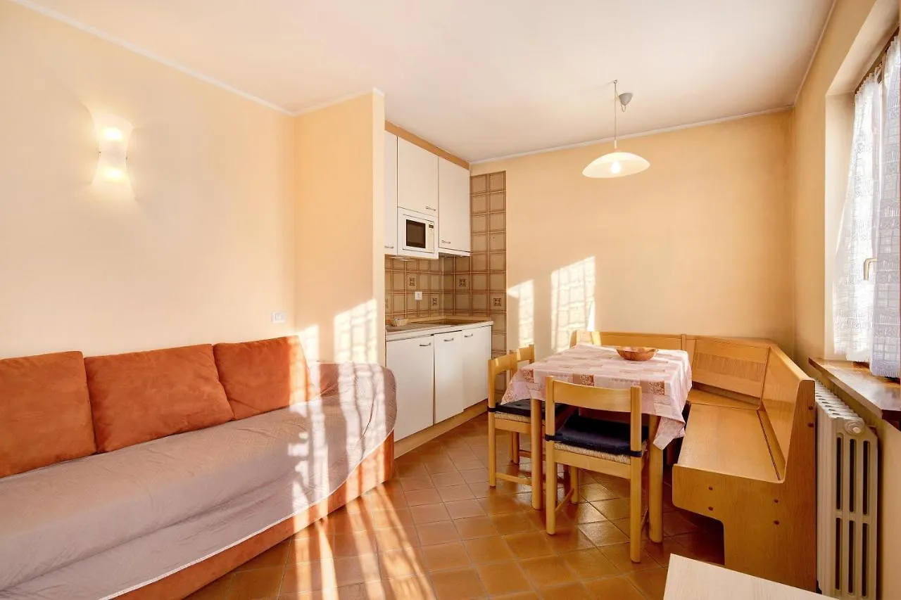 Chalet Meridiana Appartamento 3 Livigno 0*,  Italy