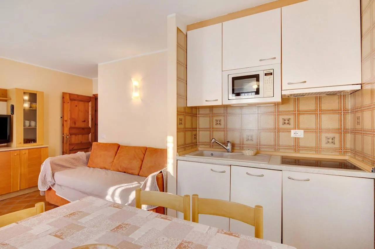 Chalet Meridiana Appartamento 3 Livigno Apartment